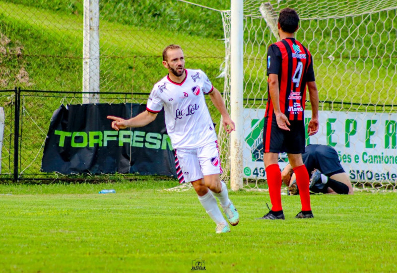 Lirio anotou o gol da vitória do Aliança em Palhoça (Foto: Arquivo/JRTV)