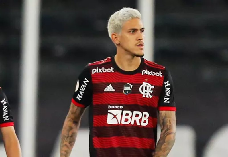 Pedro, autor dos gols do Flamengo, foi um dos poucos que se salvou do fiasco (Foto: Gilvan de Souza/Flamengo)