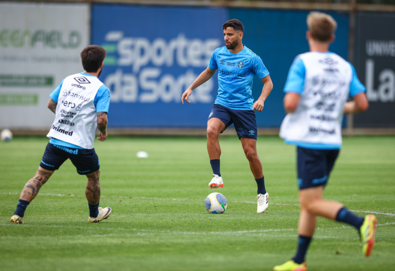 Grêmio treina para encarar o Criciúma na quarta, na Arena (Foto: Lucas Uebel/Grêmio)