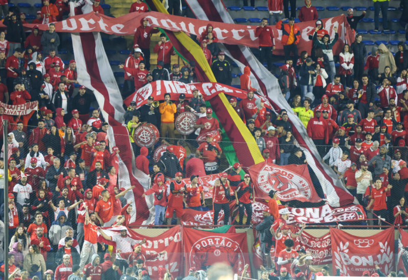 Mais de 4 mil colorados apoiaram o time em Barueri (Foto: Ricardo Duarte/Inter)