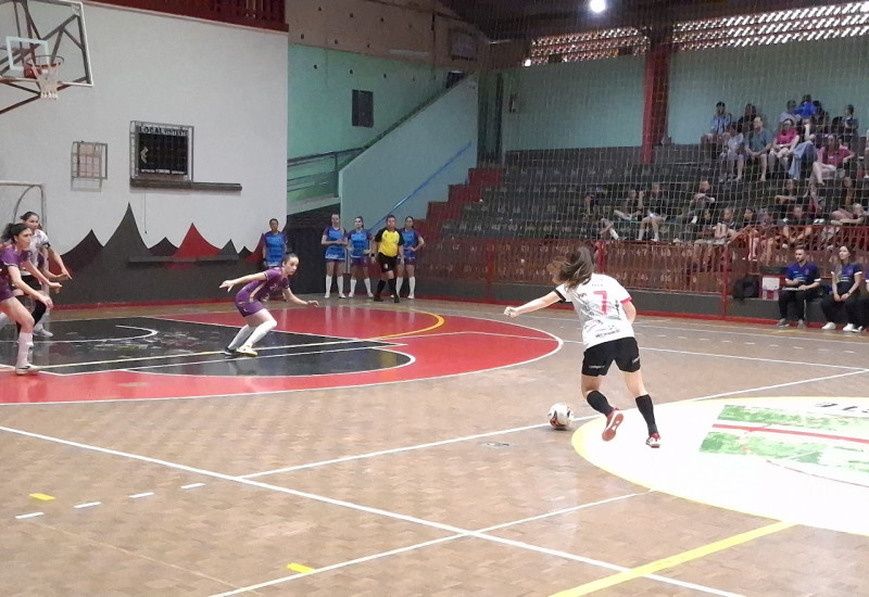 Gol de Bico está a dois jogos do bi estadual feminino (Foto: Stenio Wathier/JRTV)