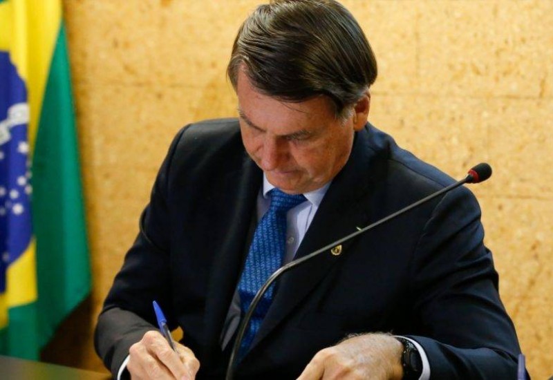 Lei que altera Código de Trânsito Brasileiro é sancionada com vetos por Bolsonaro