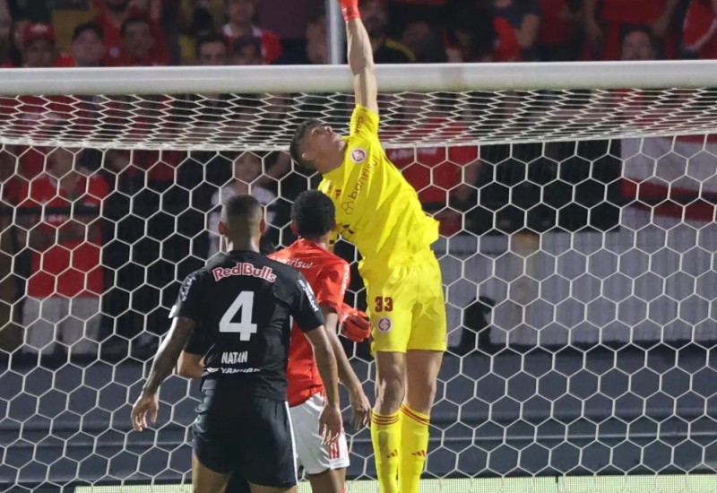 Rochet teve uma atuação segura (Foto: Ricardo Duarte/Internacional)