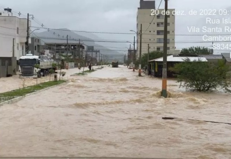 Santa Regina, em Camboriú, após fortes chuvas – Foto: Defesa Civil Camboriú/Divulgação/