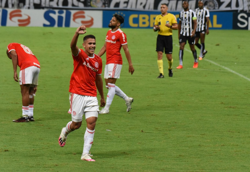 Caio Vidal abriu o caminho para a importante vitória colorada