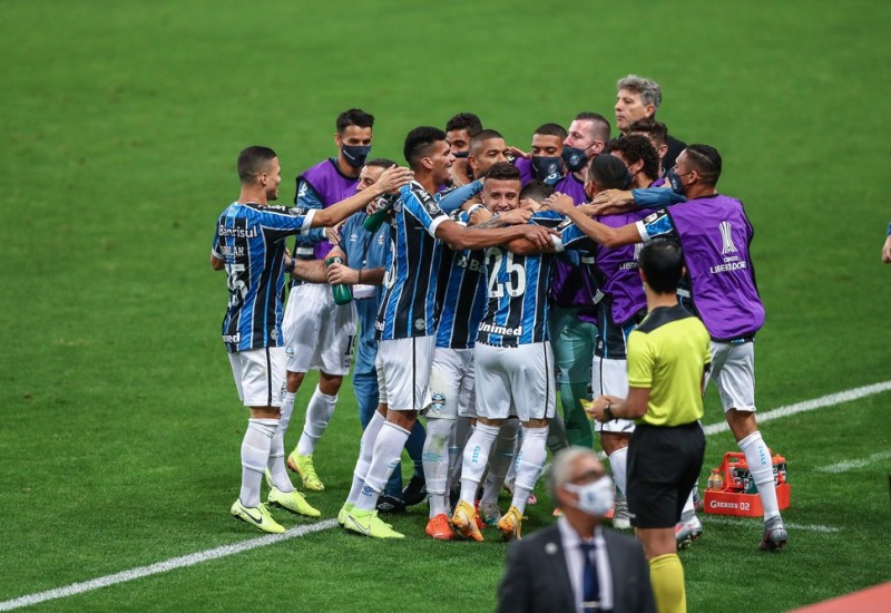 Como líder de sua chave, Grêmio faz o segundo jogo do mata-mata das oitavas na Arena