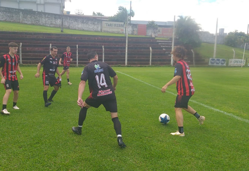 Juventude a serviço do Guarani na disputa da Taça D'Lamb Sport (Foto: Sergio Wathier/JRTV)