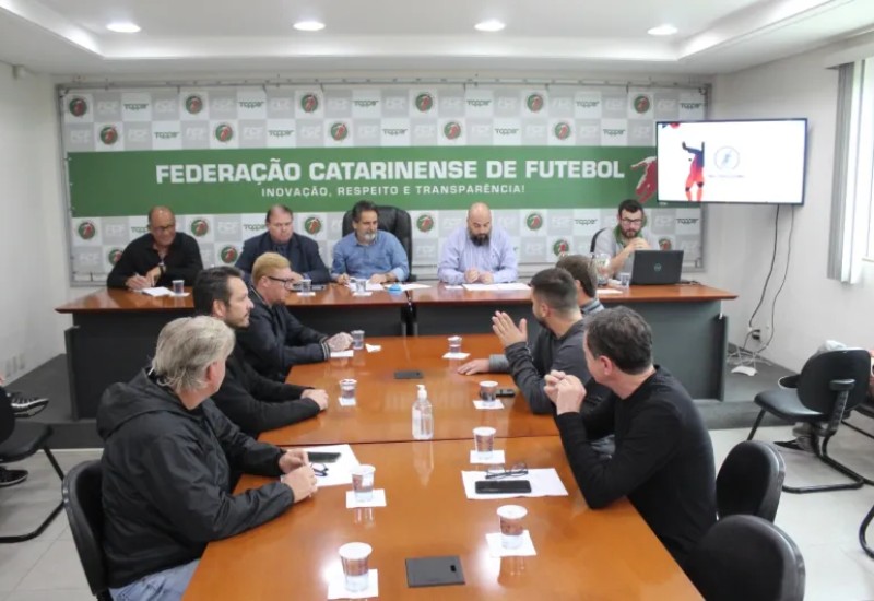 A reunião do Conselho Técnico foi realizada na sede da FCF, em Balneário Camboriú (Foto: FCF)