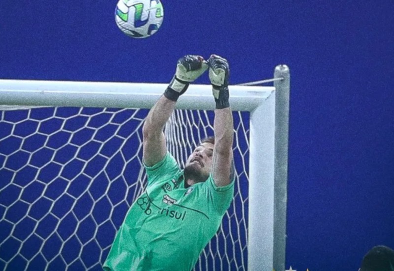 Grando foi dos melhores em campo em classificação do Grêmio — Foto: Lucas Uebel/Grêmio