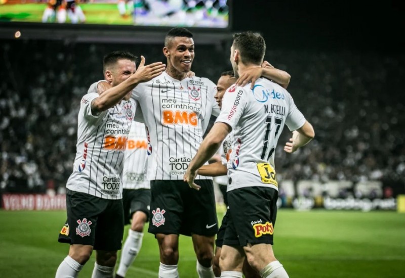 Corinthians aposta em técnico que até agora não deu certo em time grande