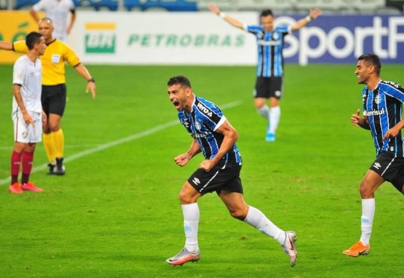 Mais uma vez Diego Souza foi decisivo para a vitória do Grêmio
