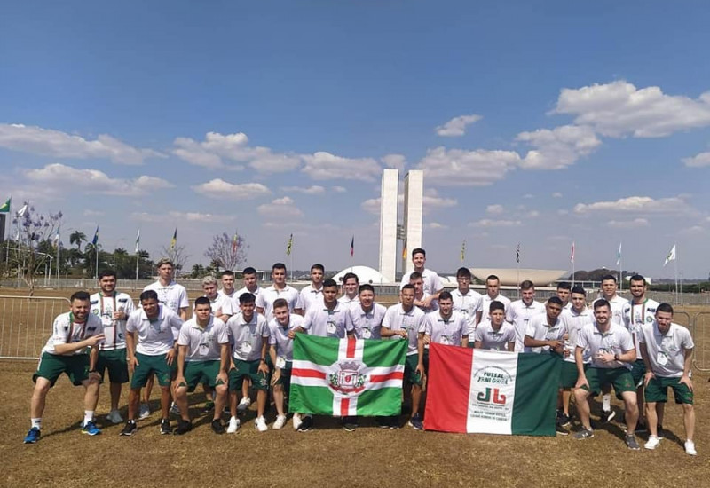 Delegação do Futsal Joni Gool de São Miguel do Oeste (Foto: Divulgação)