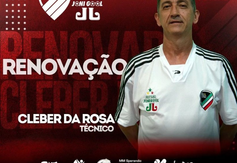 Cleber vai comandar o time adulto por mais uma temporada (Foto: São Miguel Futsal/Joni Gool)