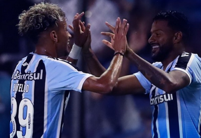 Bitello e Reinaldo foram destaques na vitória do Grêmio sobre o Juventude (Foto: Divulgação/Grêmio)