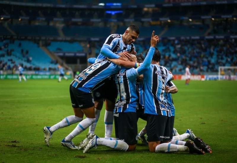 Grêmio entra em campo como favorito ao hexacampeonato (Foto: Lucas Uebel/Grêmio)