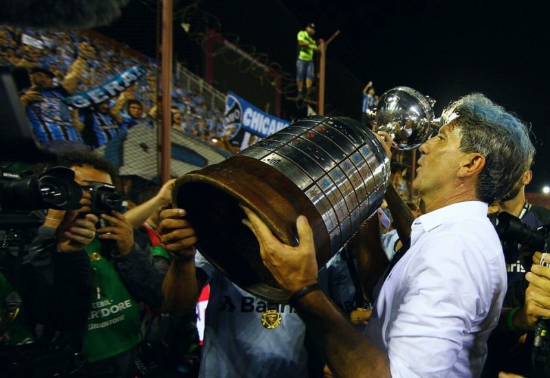 Renato é o único brasileiro campeão da Libertadores como jogador e técnico