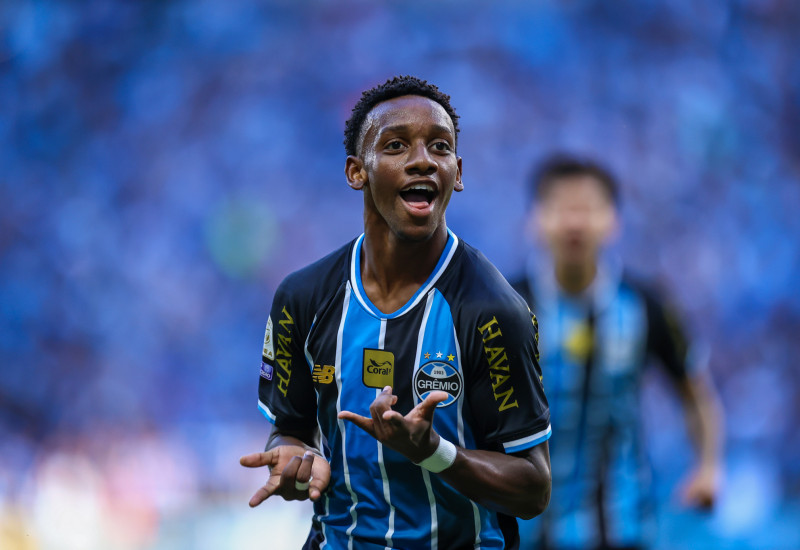 Gabriel Mec fez seu primeiro gol como profissional (Foto: Lucas Ueber/Grêmio)