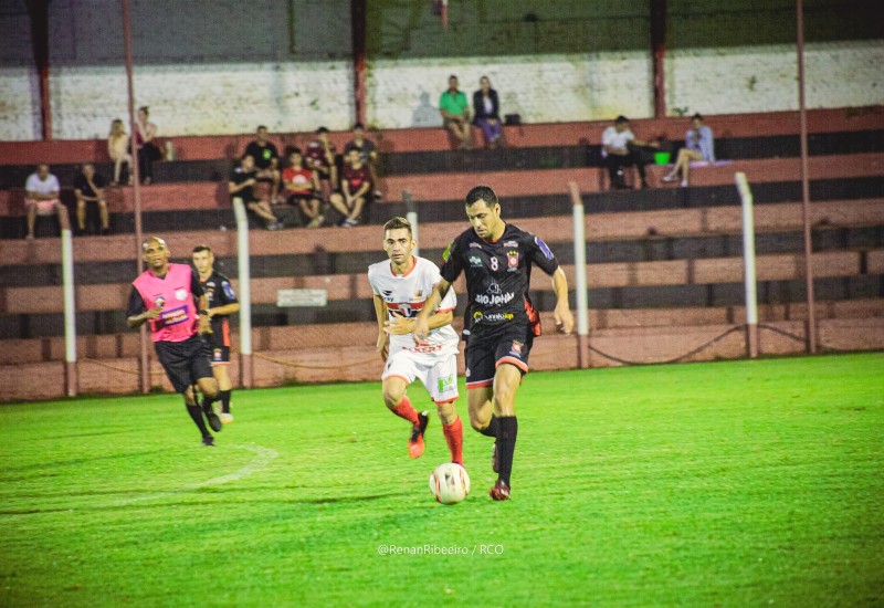 Léo Barreto retorna ao time para enfrentar o Grêmio União (Foto: Luis Bataglin/Guarani)