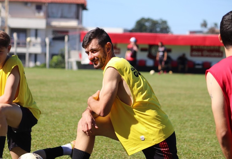 Após compromissos profissionais, André volta ao time contra o Ypiranga (Foto: Luis Badaglin/Guarani)