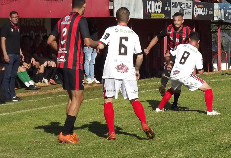 Léo Barreto e Renatinho estarão em campo em Pinhalzinho (Foto: Guarani/Divulgação)