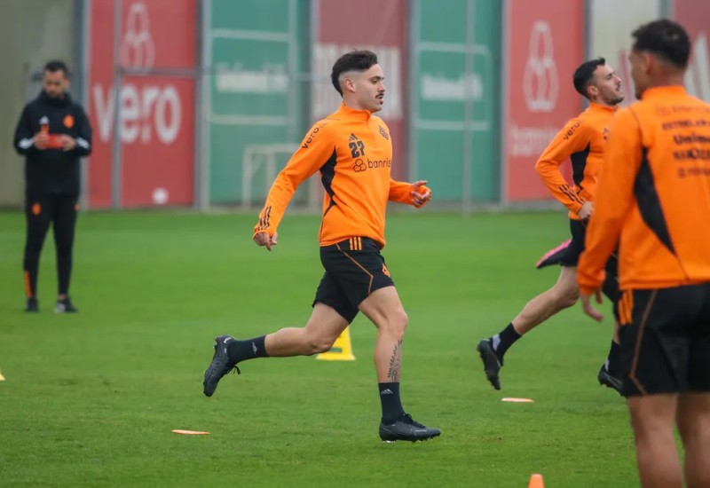 Maurício pode começar contra o River como titular (Foto: Ricardo Duarte/Inter)