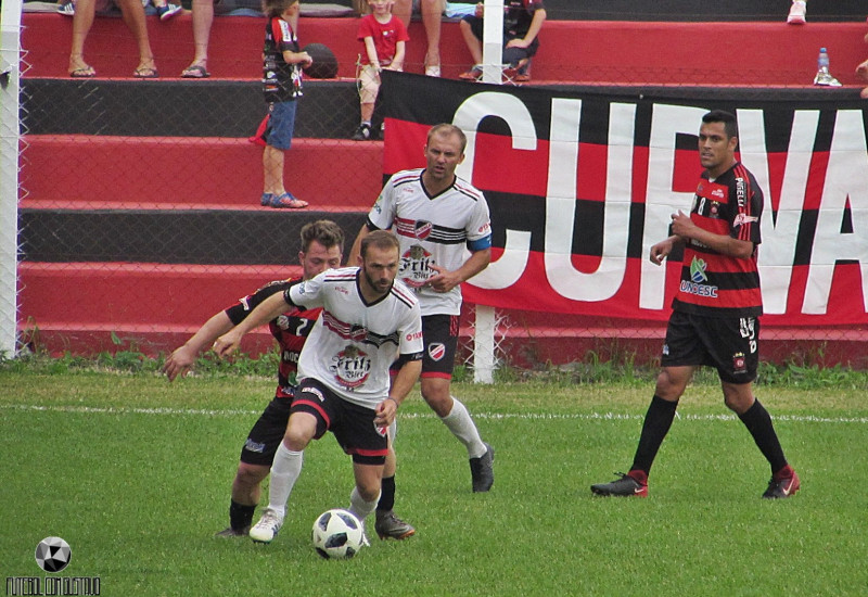 Lirio e Jair Mueller, duas peças importantes no Aliança de São João do Oeste (Foto: Aliança/Divulgação)