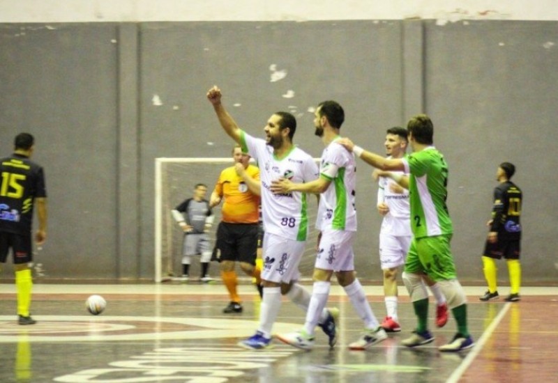 Time do São Miguel Futsal se prepara para o jogo mais importante do ano (foto: SMF/JG)