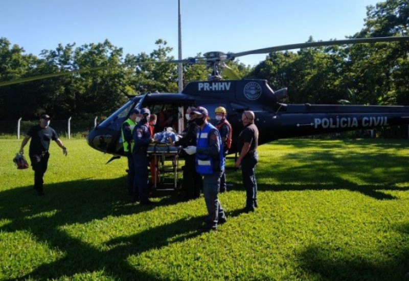 Vítima foi removida pelo helicóptero do saer/SARA, ao hospital regional de Chjapecó