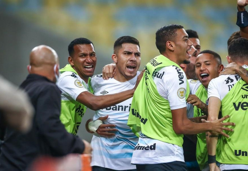 Pinares entrou no final e marcou o gol da vitória (Foto: Lucas Uebel / Grêmio FBPA)