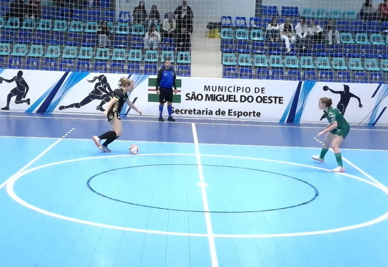 Gol de Bico pega Concórdia nas quartas de final (Foto: Stenio Wathier/JRTV)