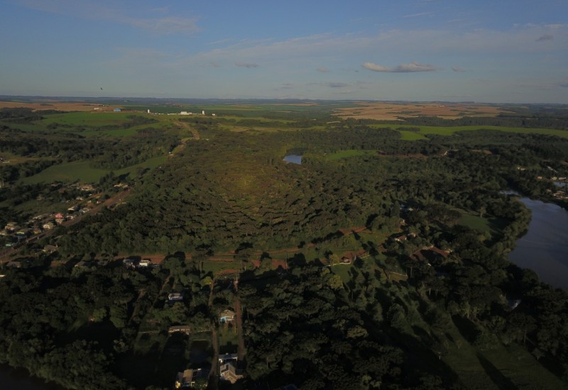 A criação do parque ecológico será possível porque o município recebeu, em dação, uma área de mata preservada, as margens da SC-155, na Vila Ceres