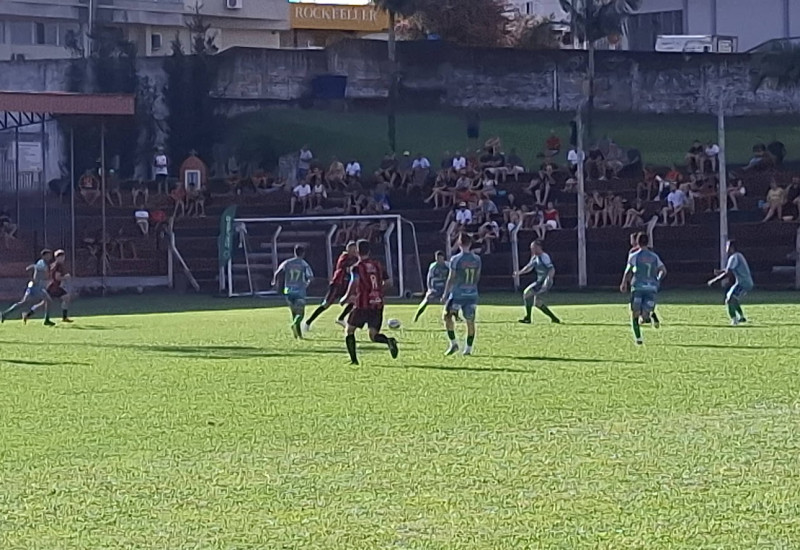 Quem vencer o terceiro duelo entre Guarani e Ouro Verde, vai às semifinais (Foto: Stenio Wathier/JRTV)