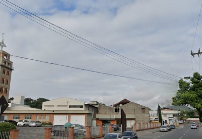 Família mora no bairro Itoupava Norte – Foto: Reprodução/Google Maps