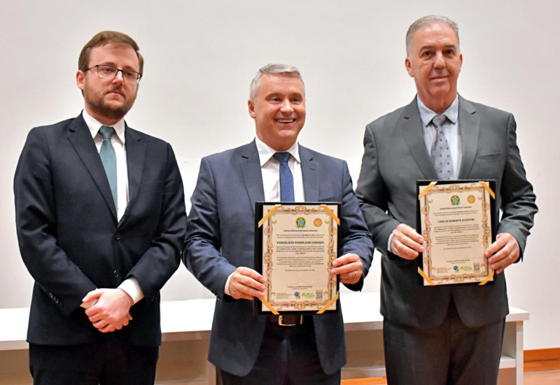 EdenilsonZanardi e Carlos Roberto Agostini, de São Miguel do Oeste (Foto: Tiaraju Goldschmidt/Câmara)