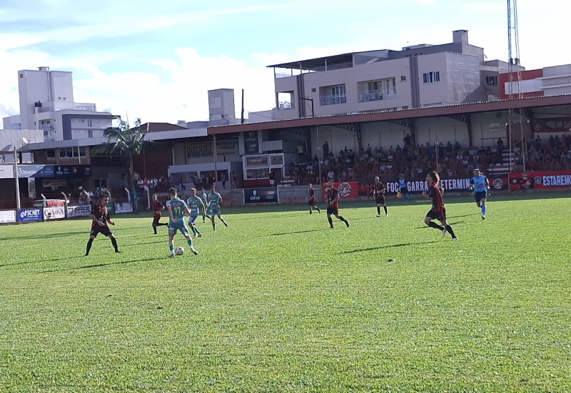 No clássico entre Guarani e Ouro Verde deu empate: 2 x 2 (Foto: Stênio Wathier/JRTV)