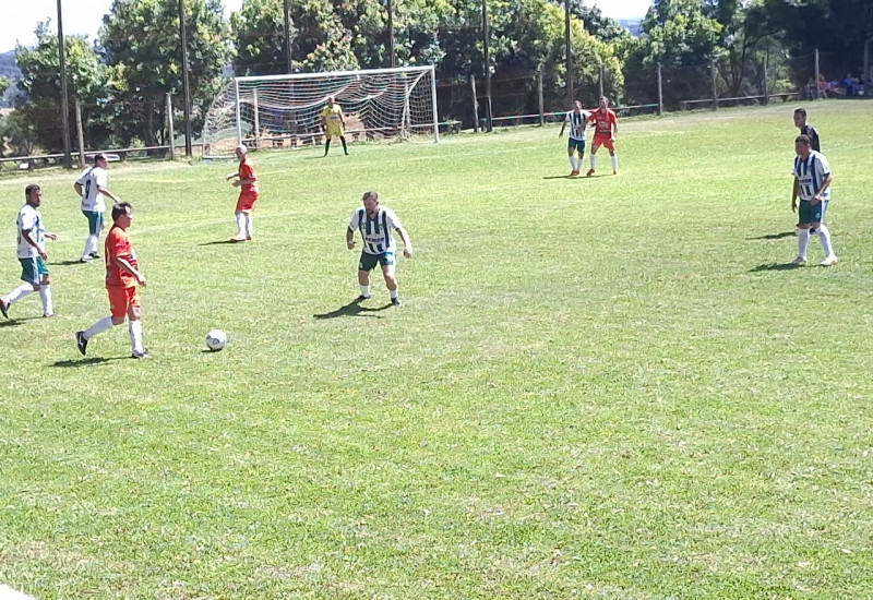 VETERANO: Pérola e Palmeiras golearam (Foto: Stenio Wathier/JRTV)