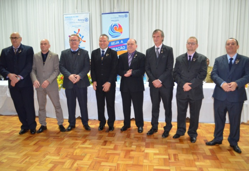 Novo conselho diretor do Rotary Club de São Miguel do Oeste