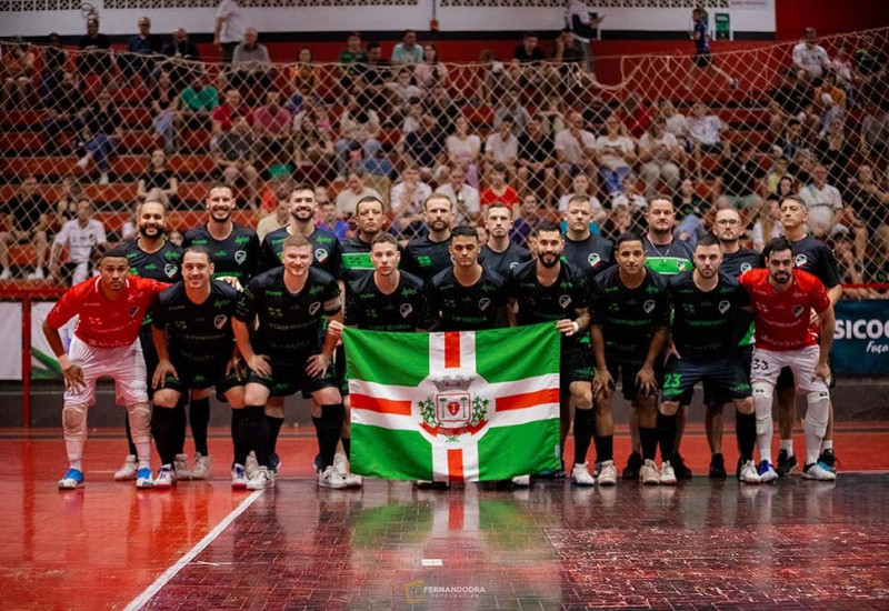 São Miguel Futsal lidera a Série Ouro com 100% de aproveitamento (Foto: Fernandodra.com)