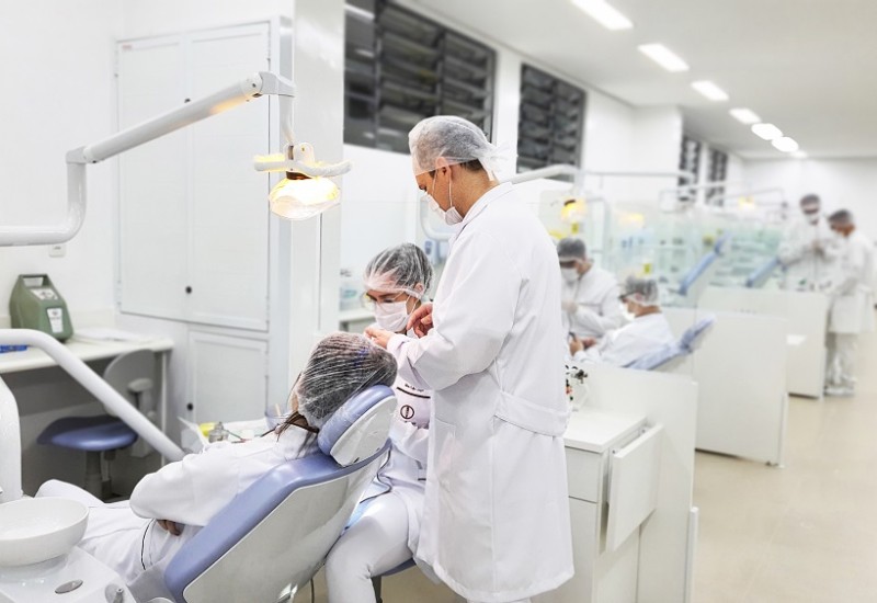 Unoesc São Miguel do Oeste dispõe de uma moderna clínica odontológica - Fotos: Divulgação/Assessoria de imprensa/Unoesc