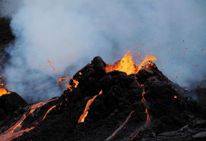 Vulcão em erupção deu a luz a outro ainda pior – Foto: Reprodução/IGEOciencias